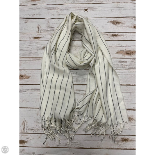 Scarf Winter By Abercrombie And Fitch In Striped Pattern
