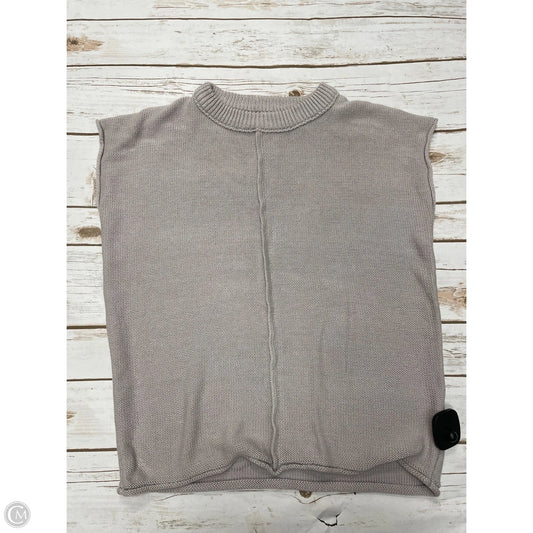 Top Sleeveless By Cmf In Grey, Size: S