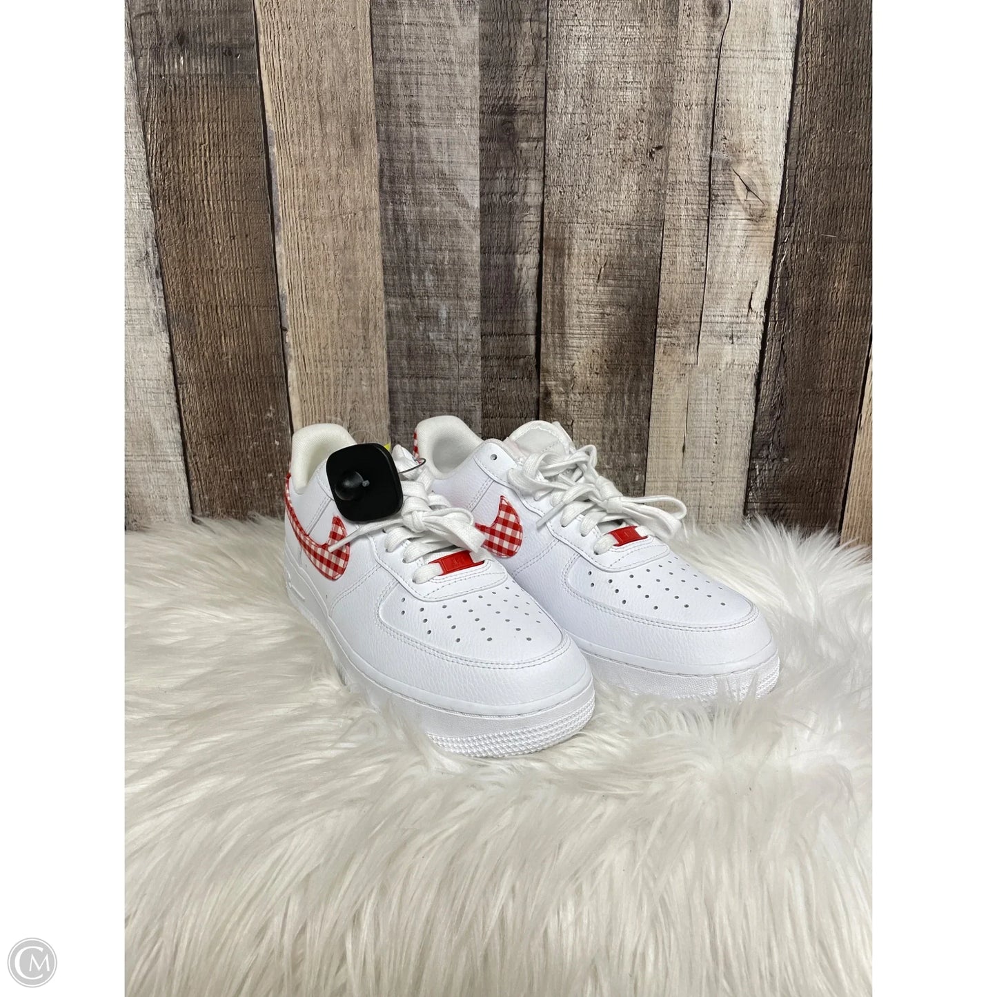 Shoes Athletic By Nike In Red & White, Size: 9.5
