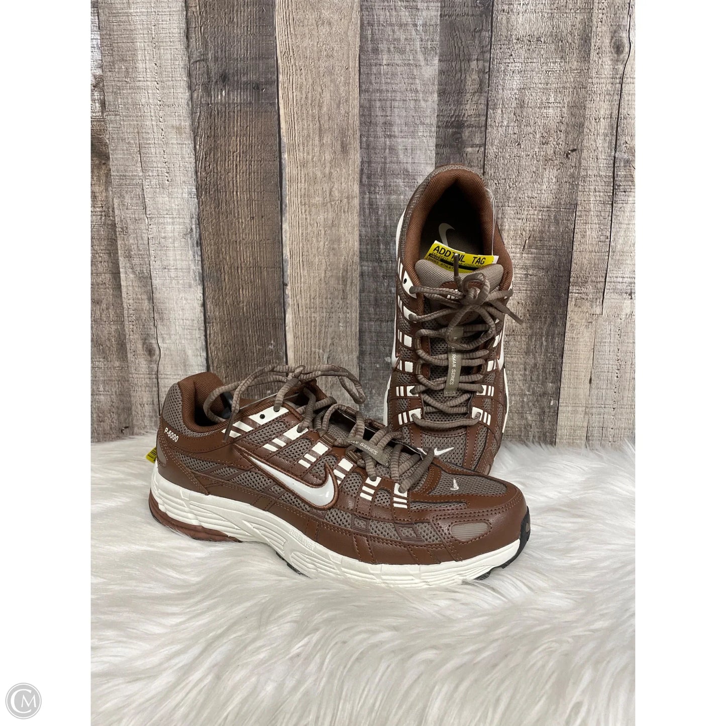 Shoes Athletic By Nike In Brown, Size: 10.5