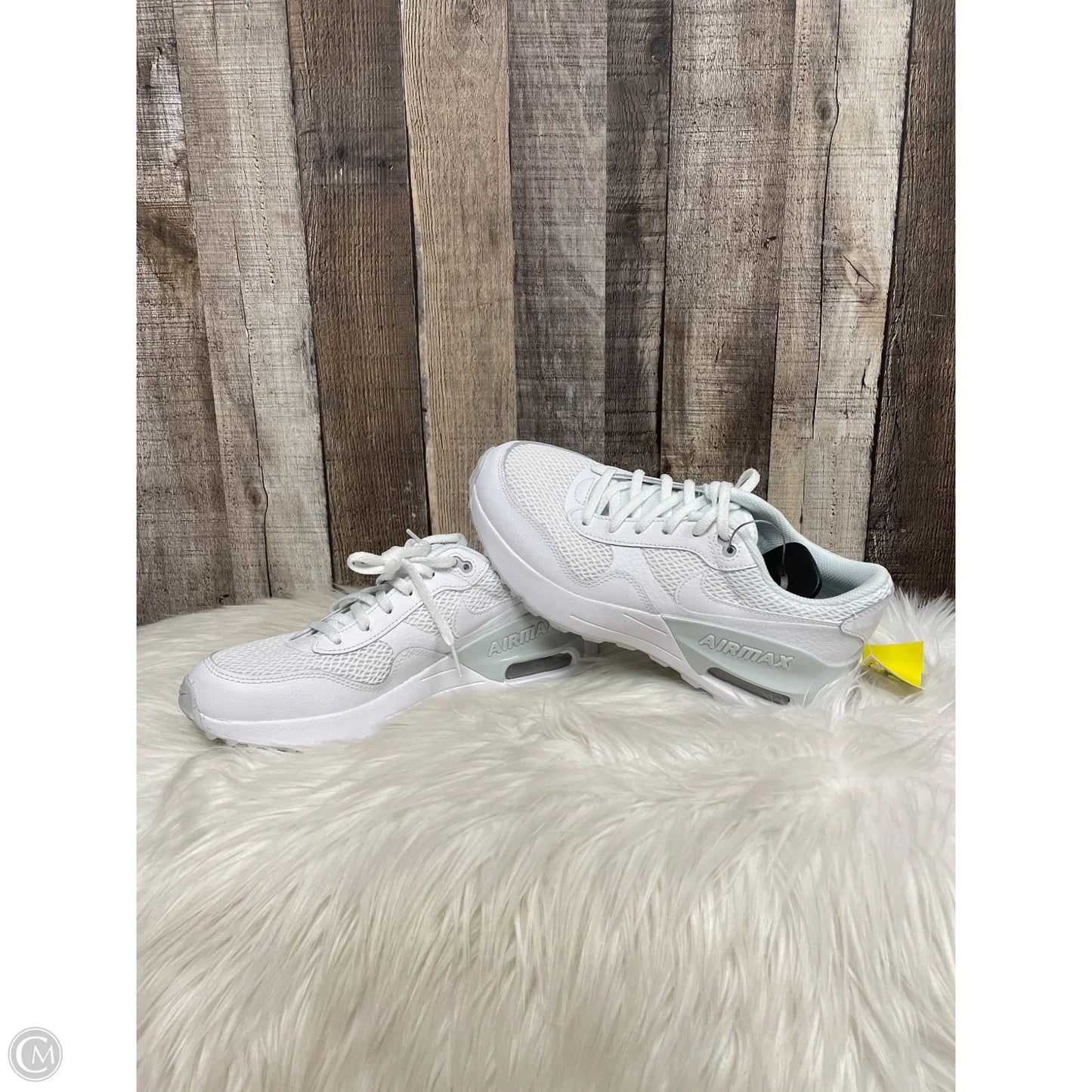 Shoes Athletic By Nike In White, Size: 7.5