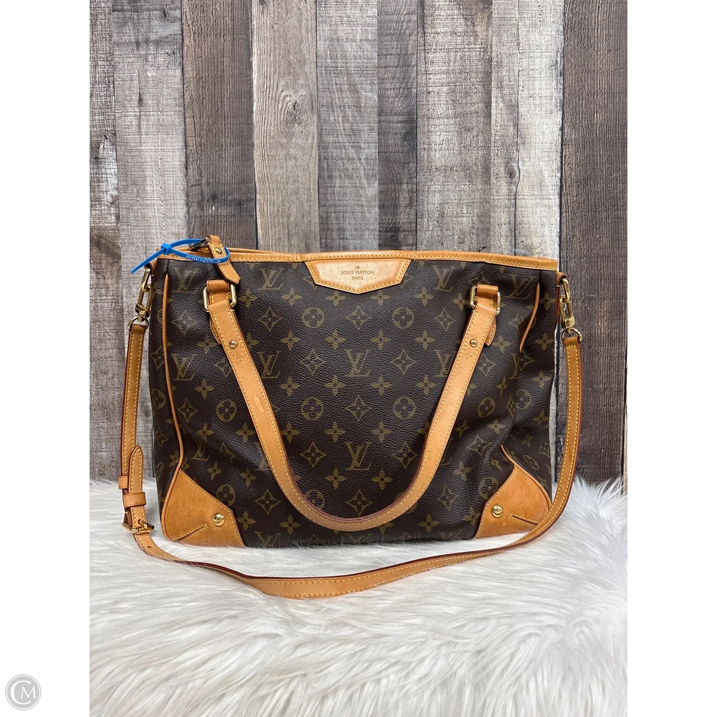 Crossbody Luxury Designer By Louis Vuitton, Size: Large