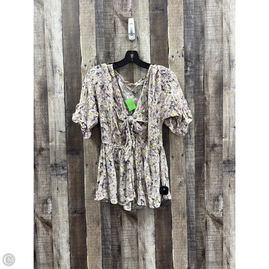 Top Short Sleeve By Willow & Root In Floral Print, Size: M