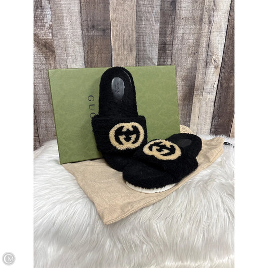Sandals Luxury Designer By Gucci In Black & Tan, Size: 10