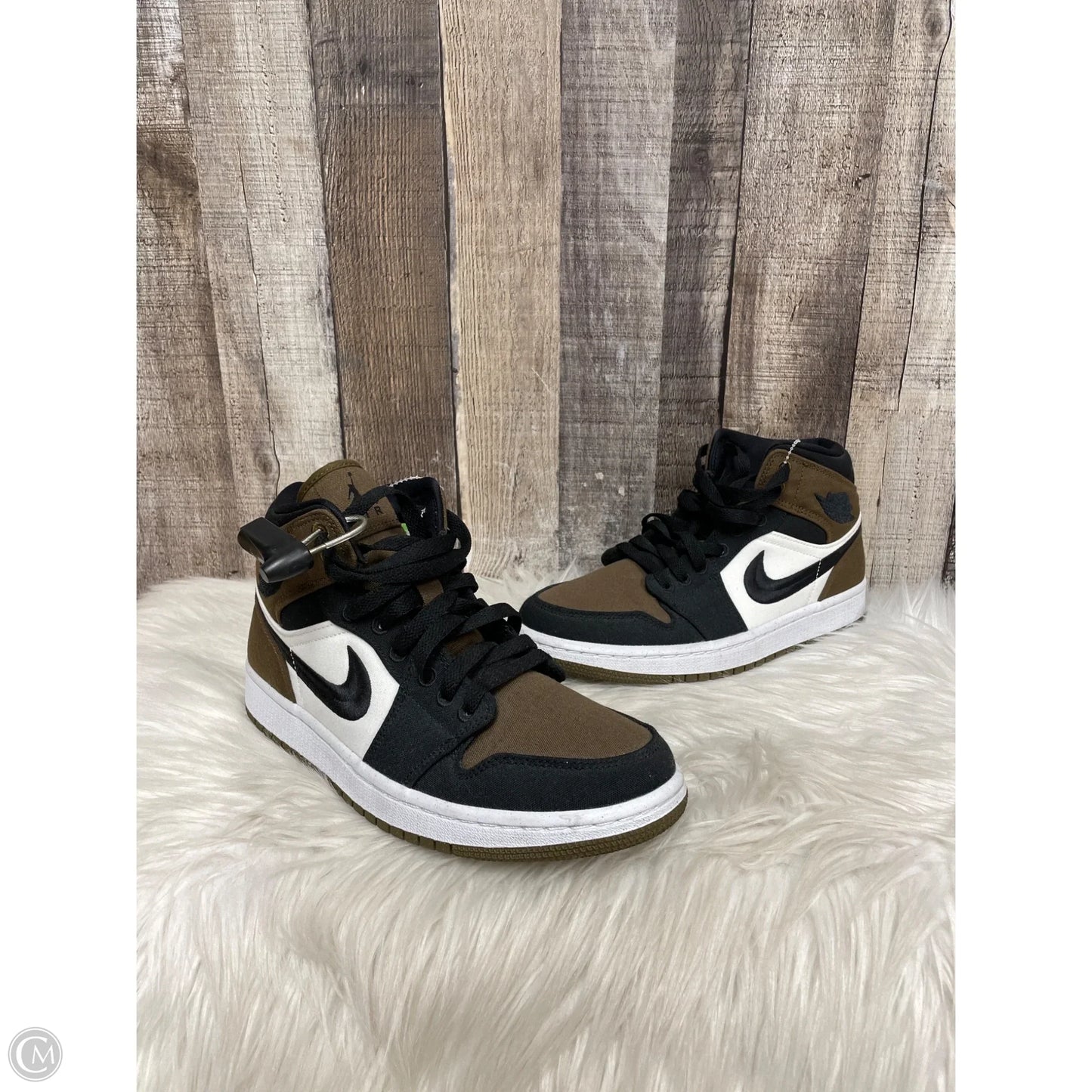 Shoes Athletic By Nike In Black & Brown, Size: 8