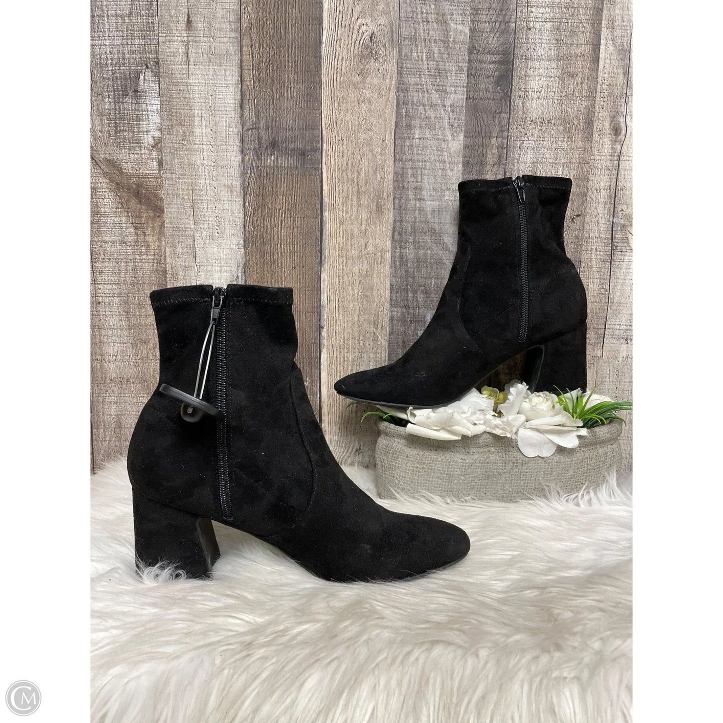 Boots Ankle Heels By Unisa In Black, Size: 10