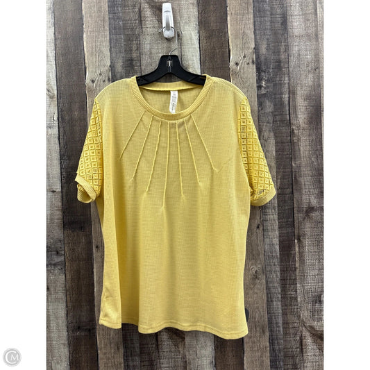 Top Short Sleeve By Cme In Yellow, Size: Xxl