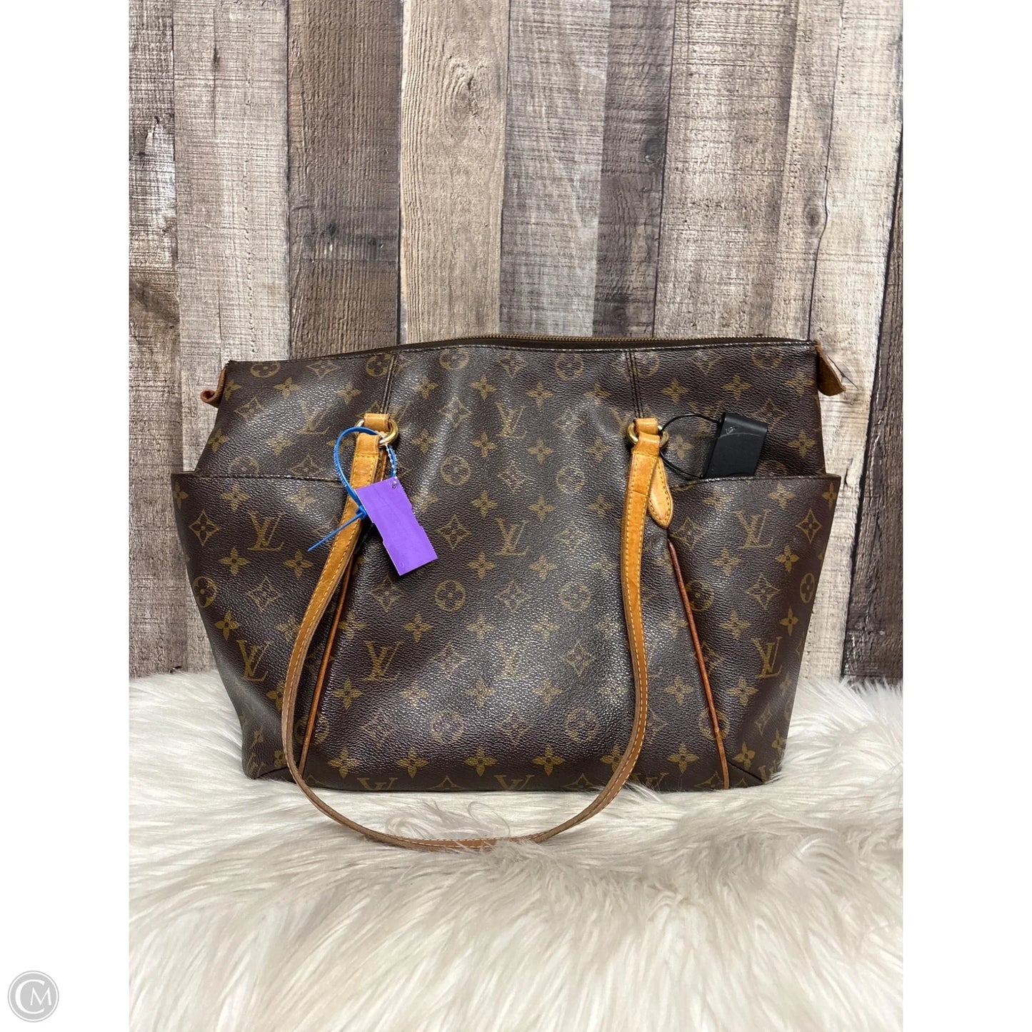 Handbag Luxury Designer By Louis Vuitton, Size: Large