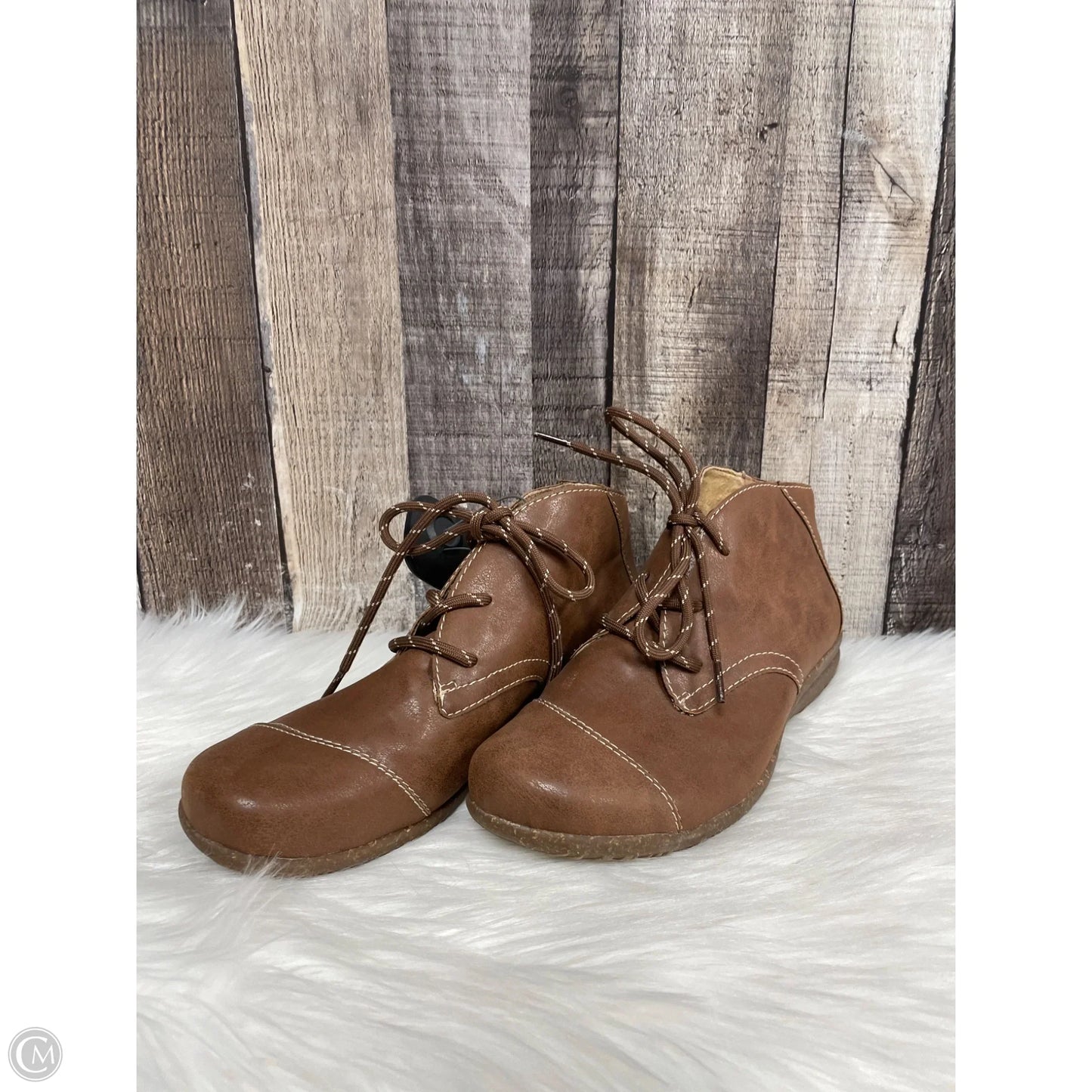 Shoes Flats By Boc In Brown, Size: 8