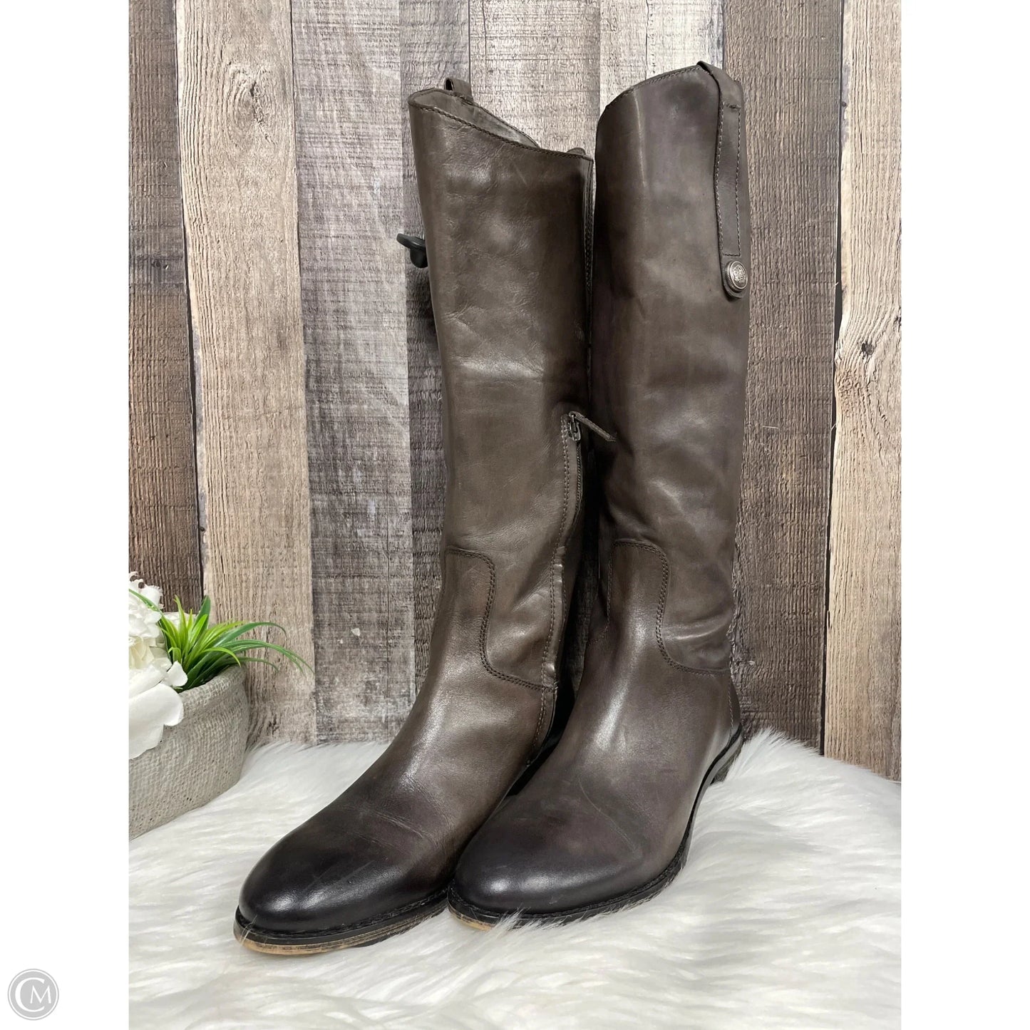 Boots Knee Flats By Arturo Chiang In Taupe, Size: 8.5