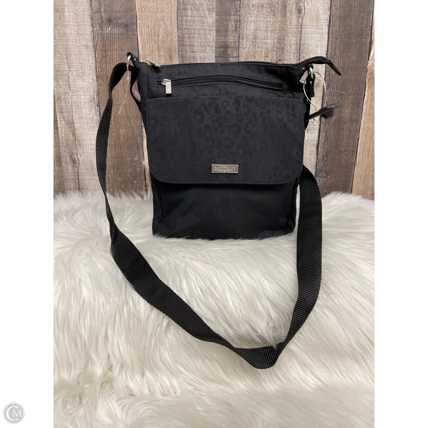 Crossbody By Baggallini, Size: Medium