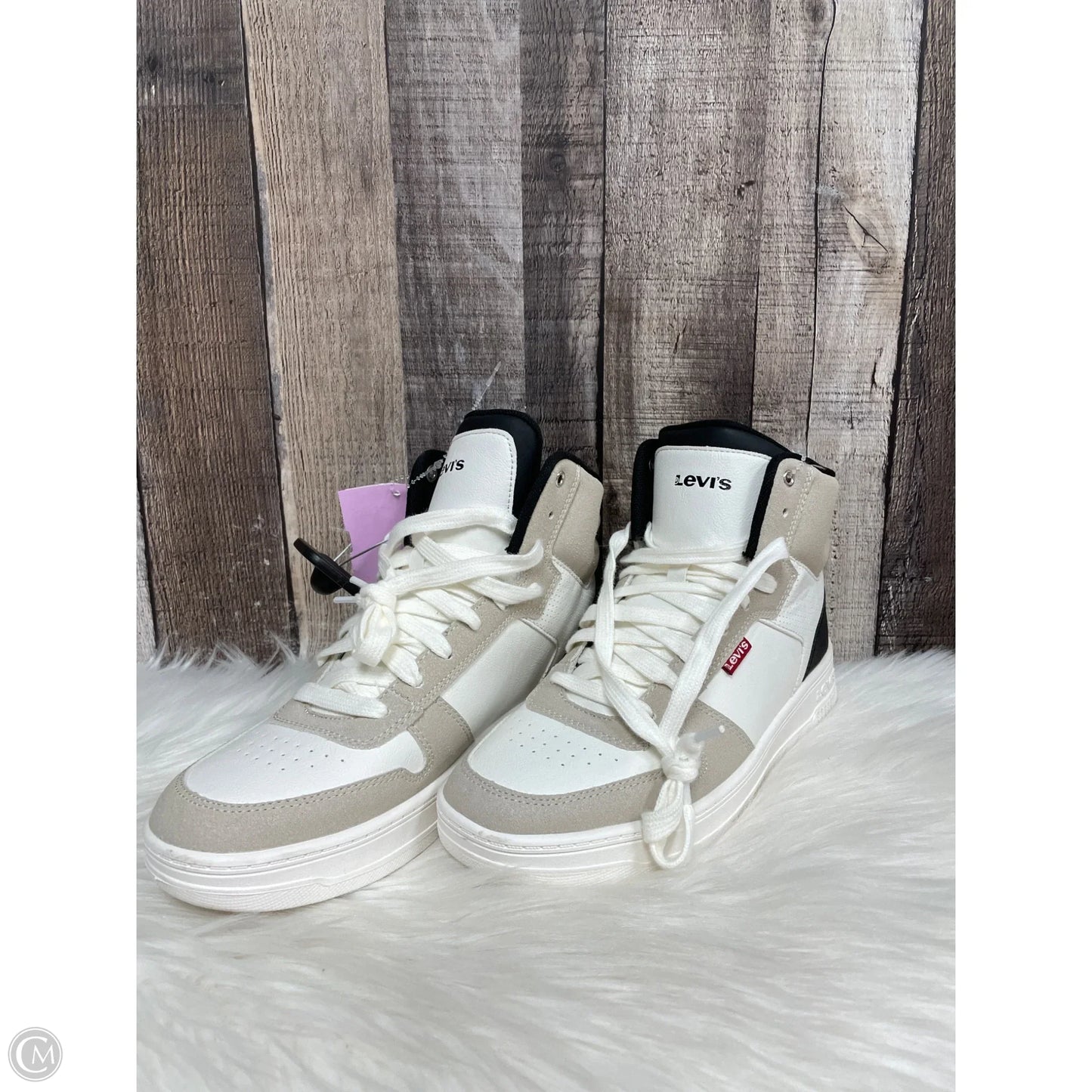 Shoes Athletic By Levis In White, Size: 8.5