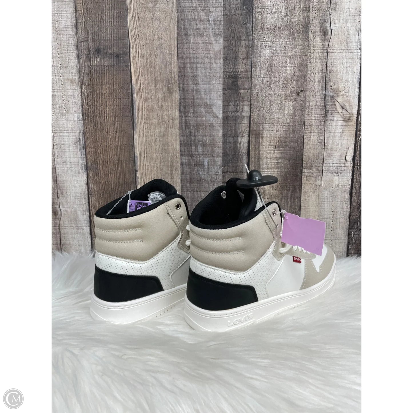 Shoes Athletic By Levis In White, Size: 8.5