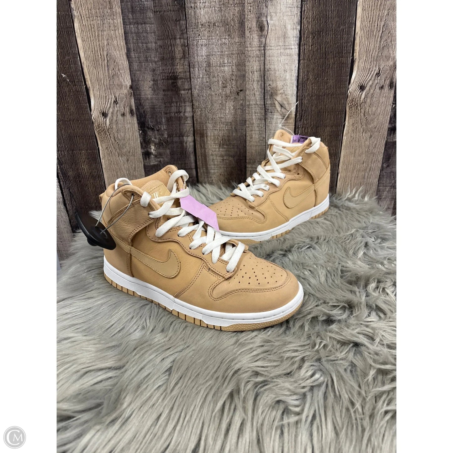 Shoes Athletic By Nike In Tan, Size: 6.5