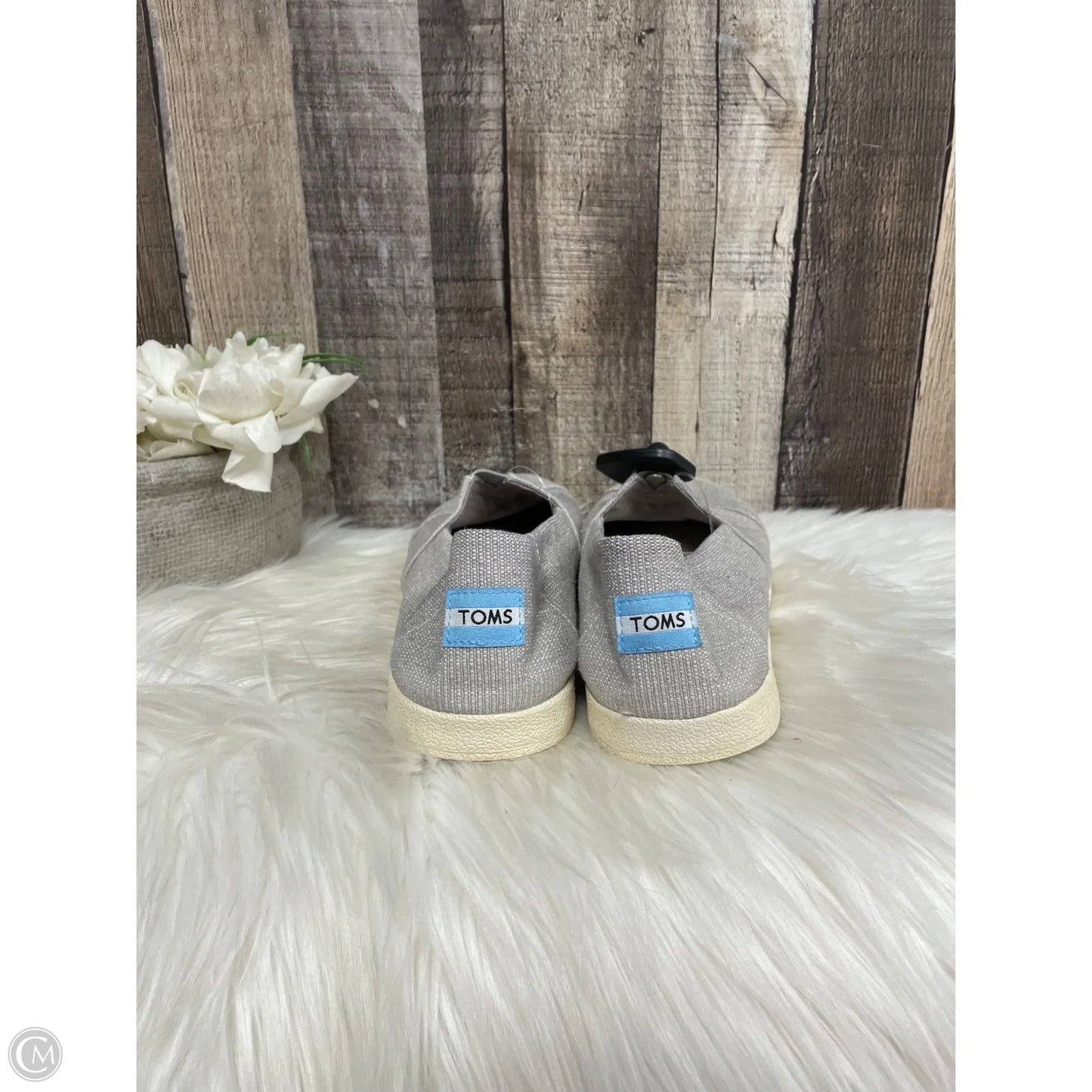 Shoes Flats By Toms In Grey, Size: 10