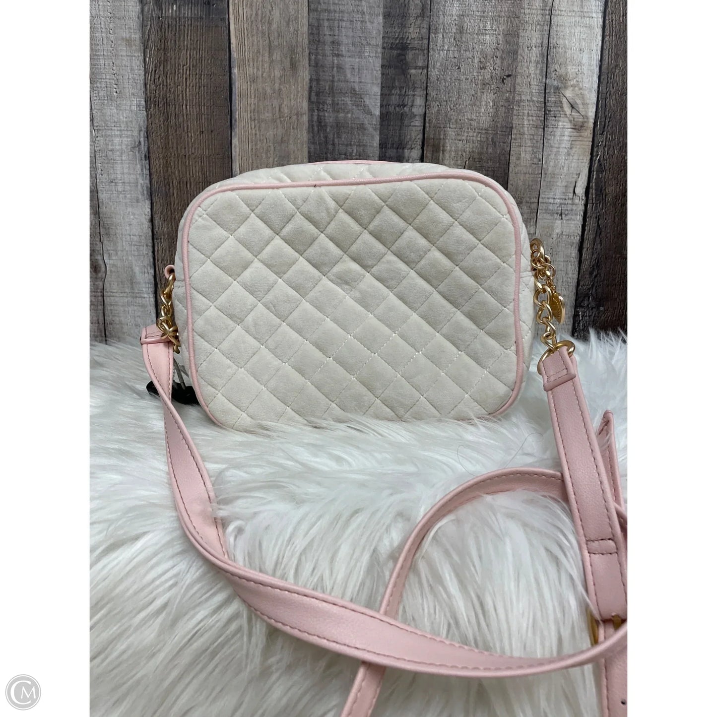 Crossbody By Juicy Couture, Size: Medium