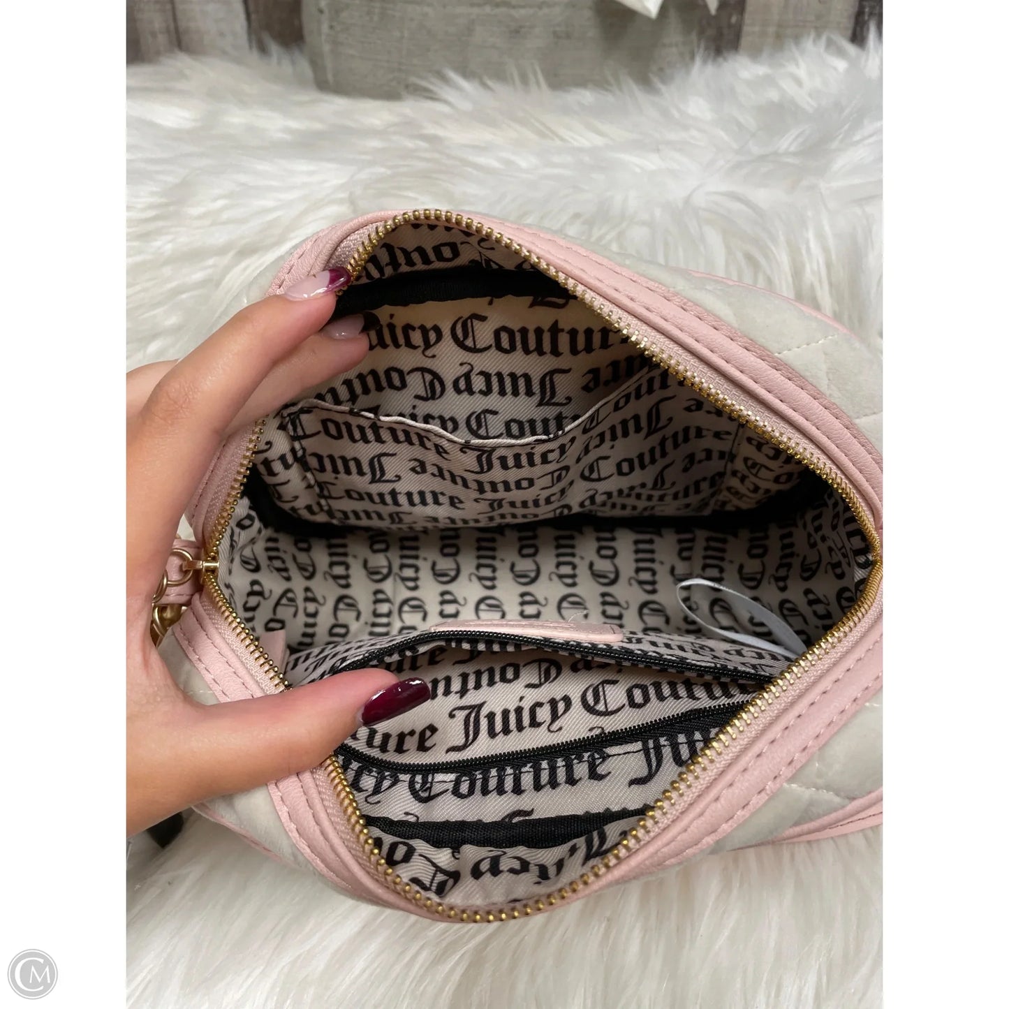 Crossbody By Juicy Couture, Size: Medium