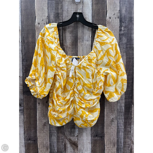 Top Short Sleeve By Gap In Gold, Size: L