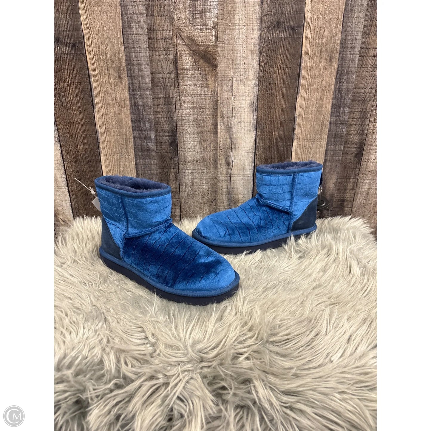 Boots Designer By Ugg In Blue, Size: 8.5