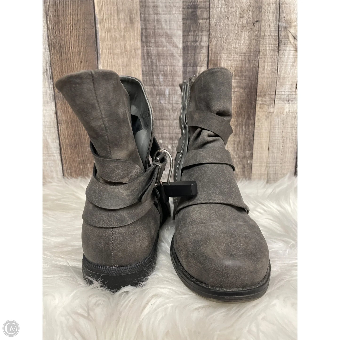 Boots Ankle Flats By Jelly Pop In Grey, Size: 9.5