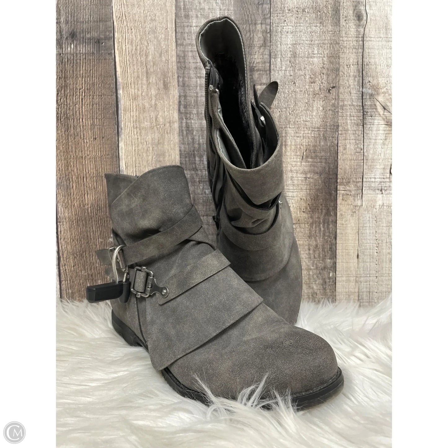 Boots Ankle Flats By Jelly Pop In Grey, Size: 9.5