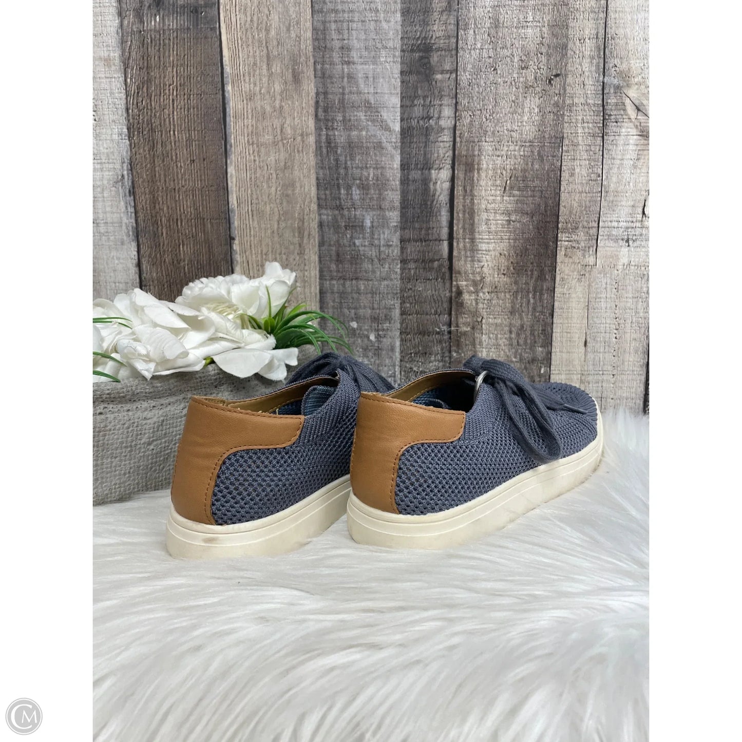 Shoes Sneakers By Lucky Brand In Blue, Size: 6.5
