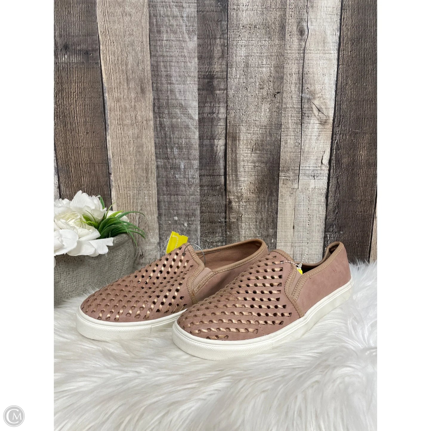 Shoes Flats By Gloria Vanderbilt In Tan, Size: 8.5