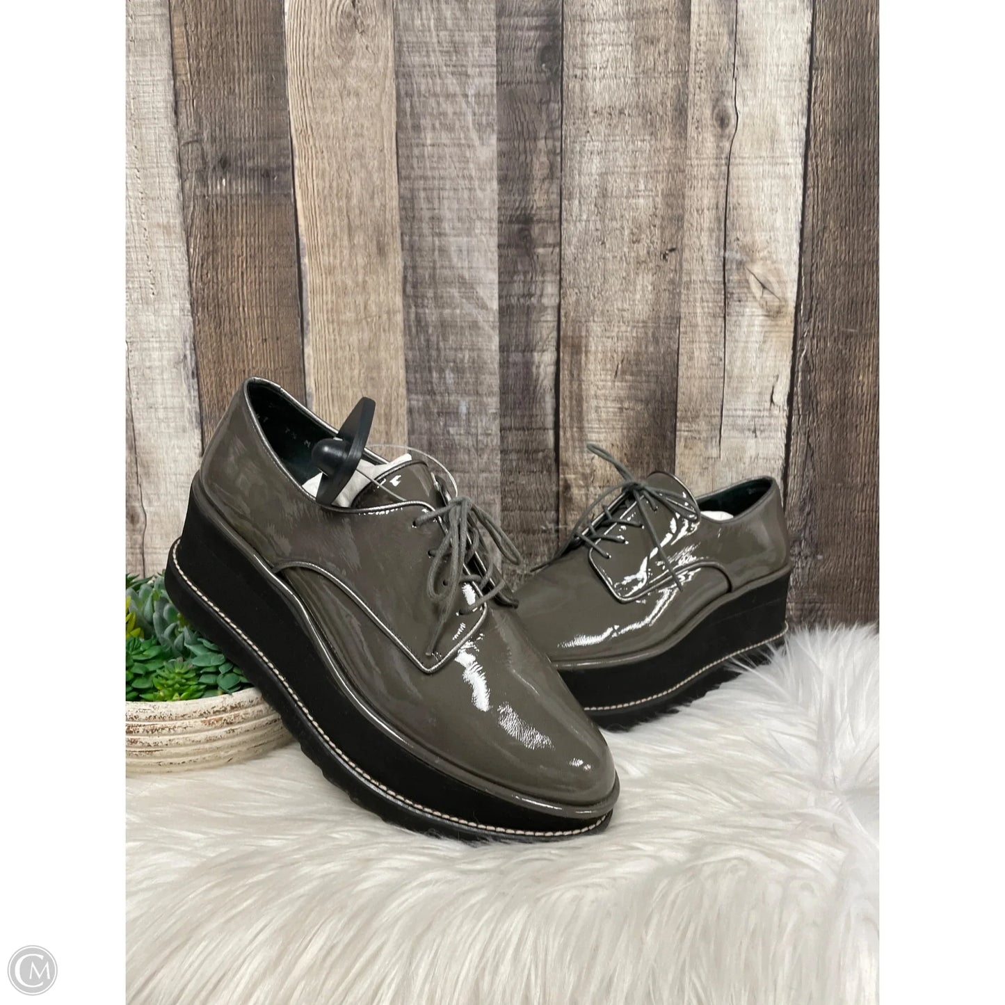 Shoes Designer By Stuart Weitzman In Grey, Size: 7.5