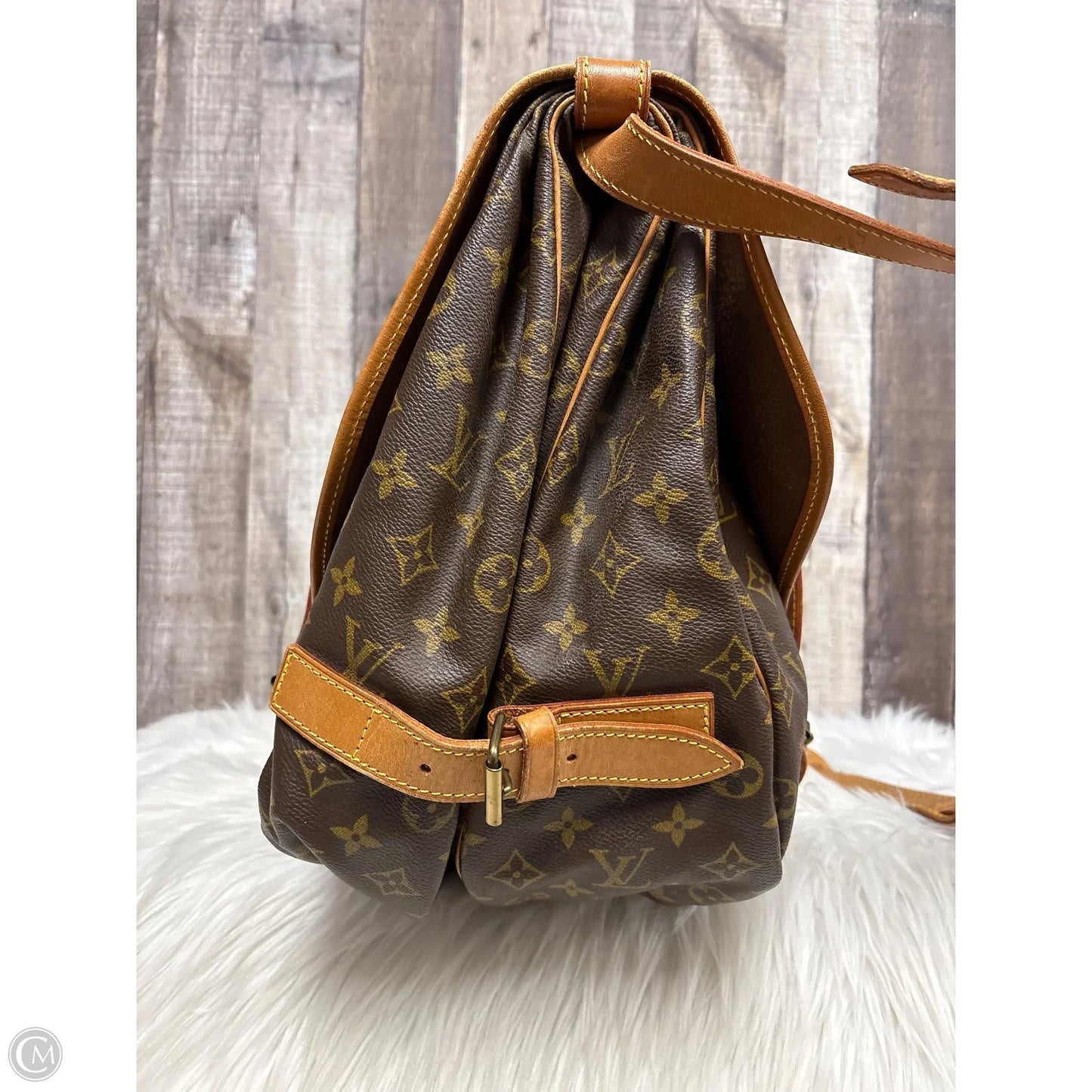 Handbag Luxury Designer By Louis Vuitton, Size: Large