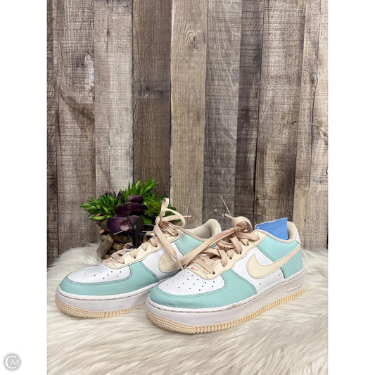 Shoes Athletic By Nike In White, Size: 8