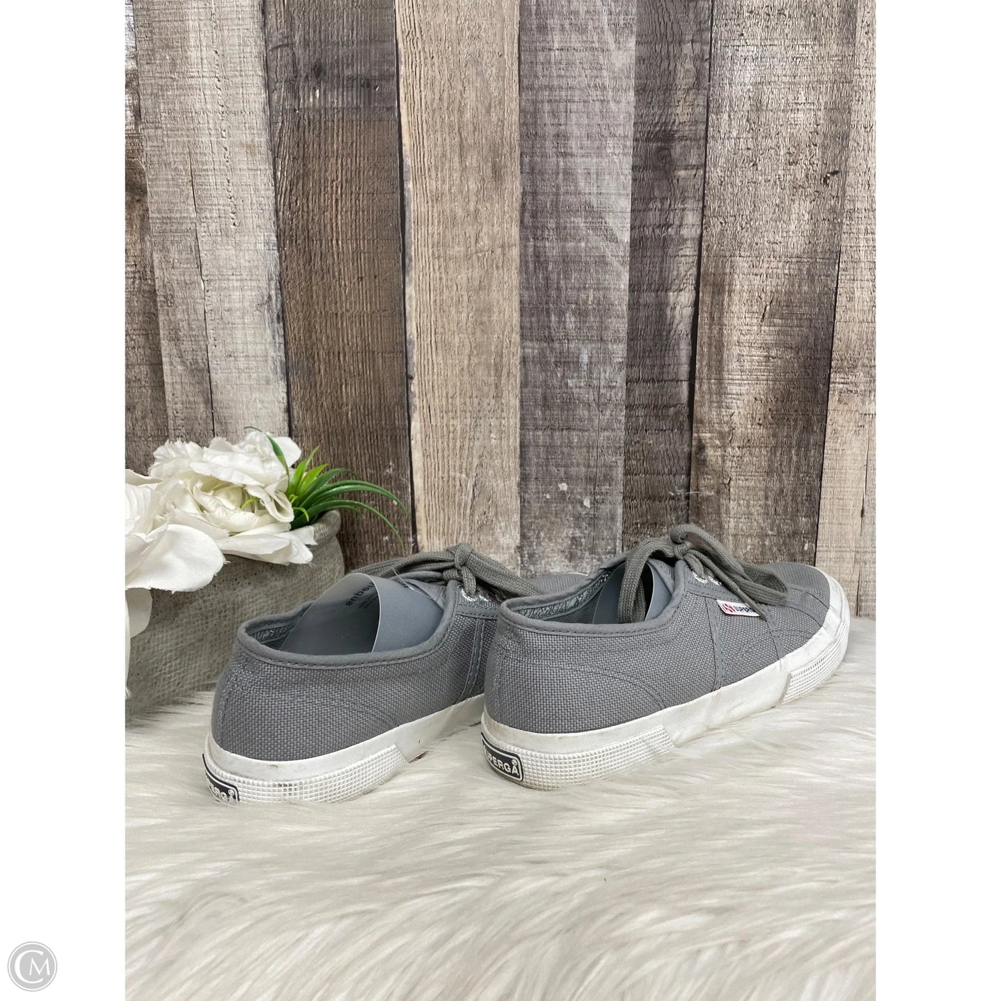 Shoes Sneakers By Superga In Grey, Size: 10