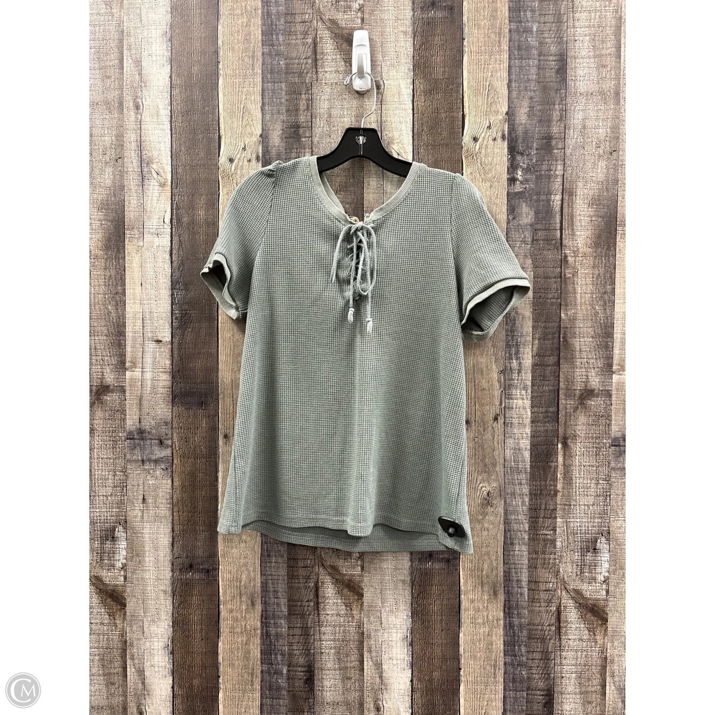 Top Short Sleeve By Listicle In Green, Size: L