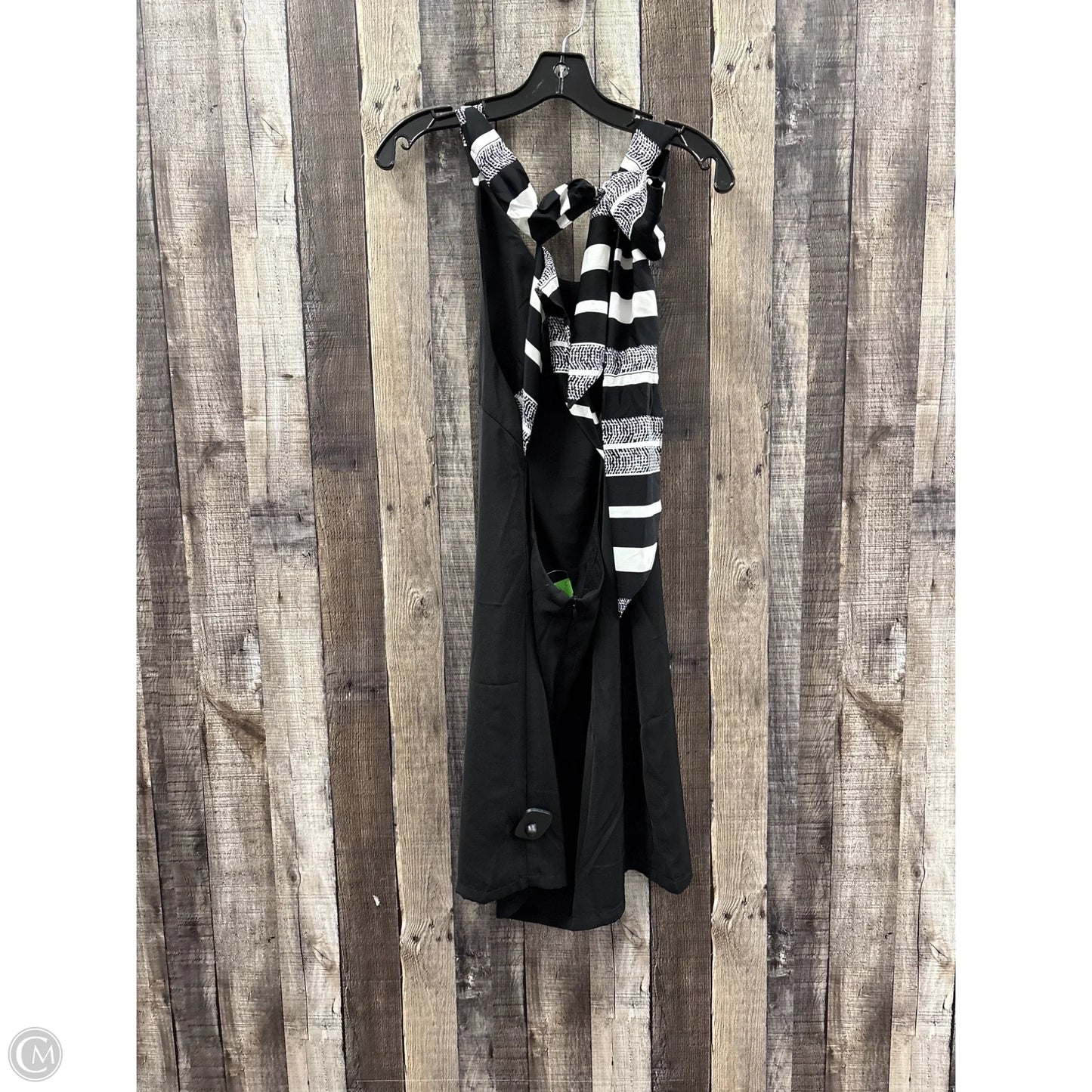 Dress Casual Short By Lulus In Black & White, Size: M