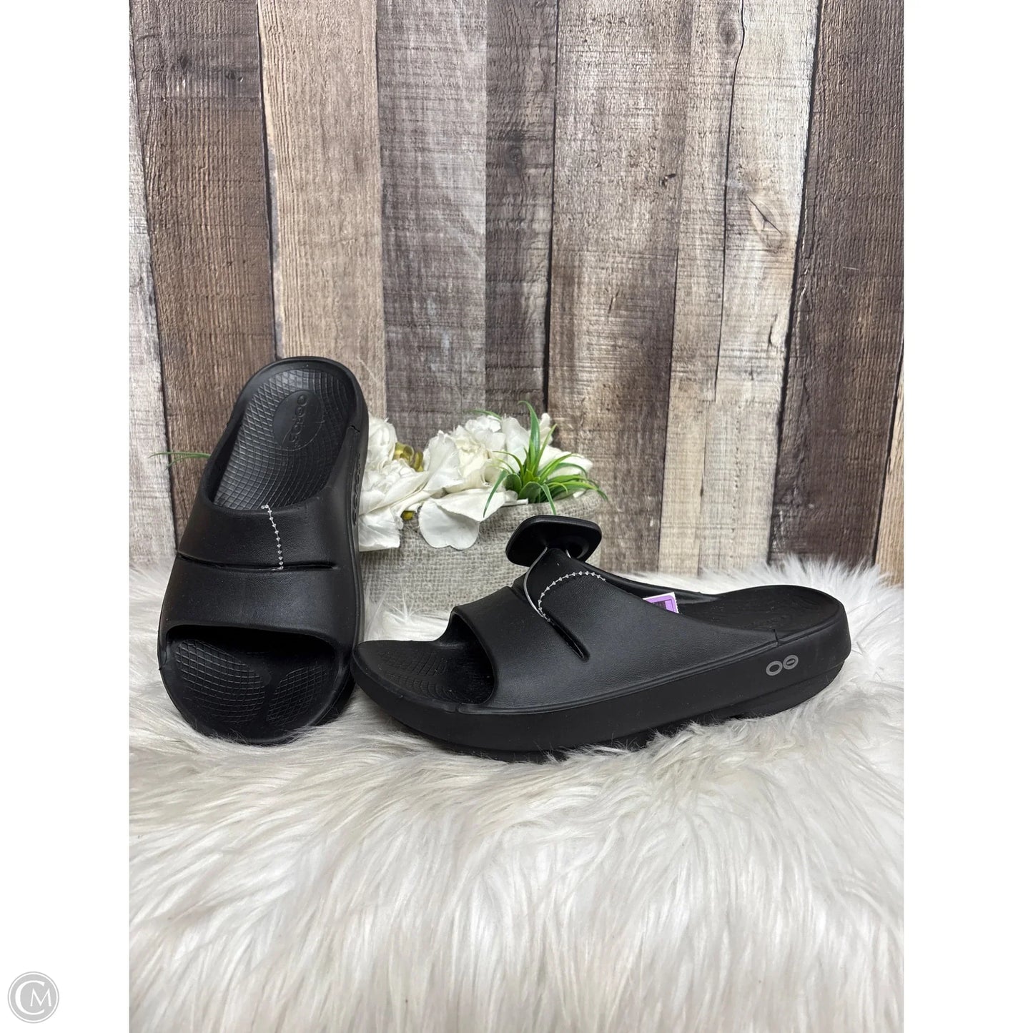 Sandals Sport By Oofos In Black, Size: 7