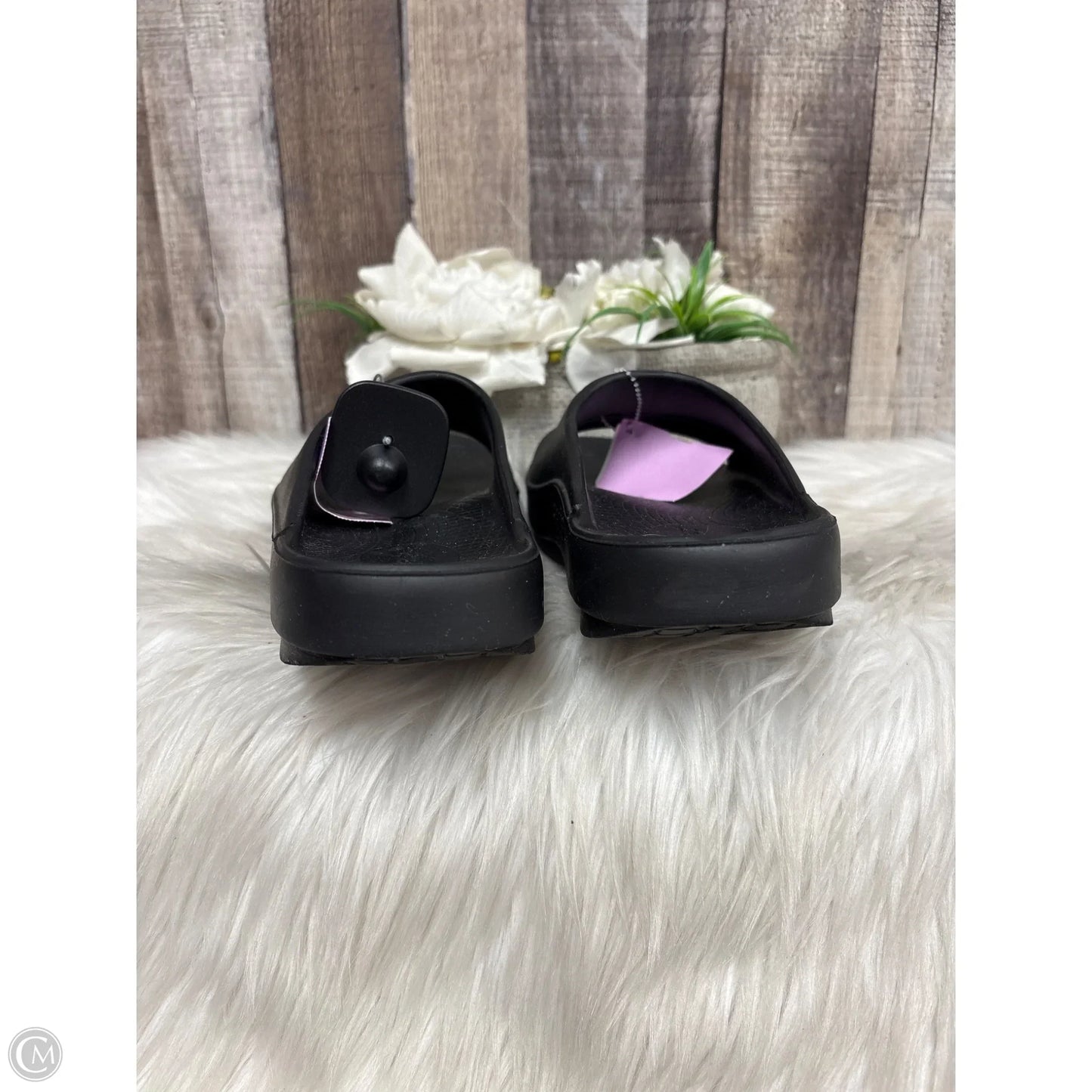 Sandals Sport By Oofos In Black, Size: 7
