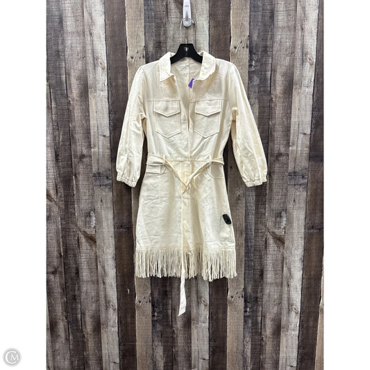 Dress Casual Short By Cmf In Cream, Size: S