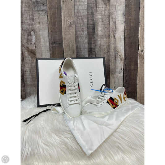 Shoes Luxury Designer By Gucci In White, Size: 9.5