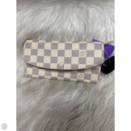 Wallet Luxury Designer By Louis Vuitton, Size: Medium