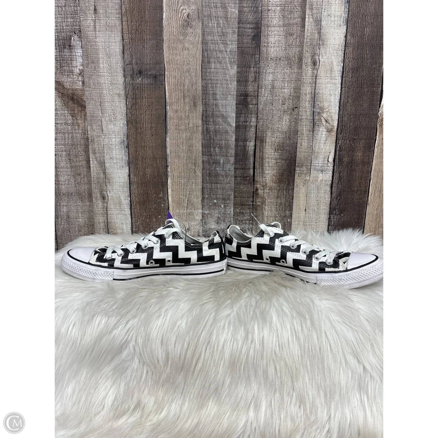 Shoes Athletic By Converse In Black & White, Size: 8