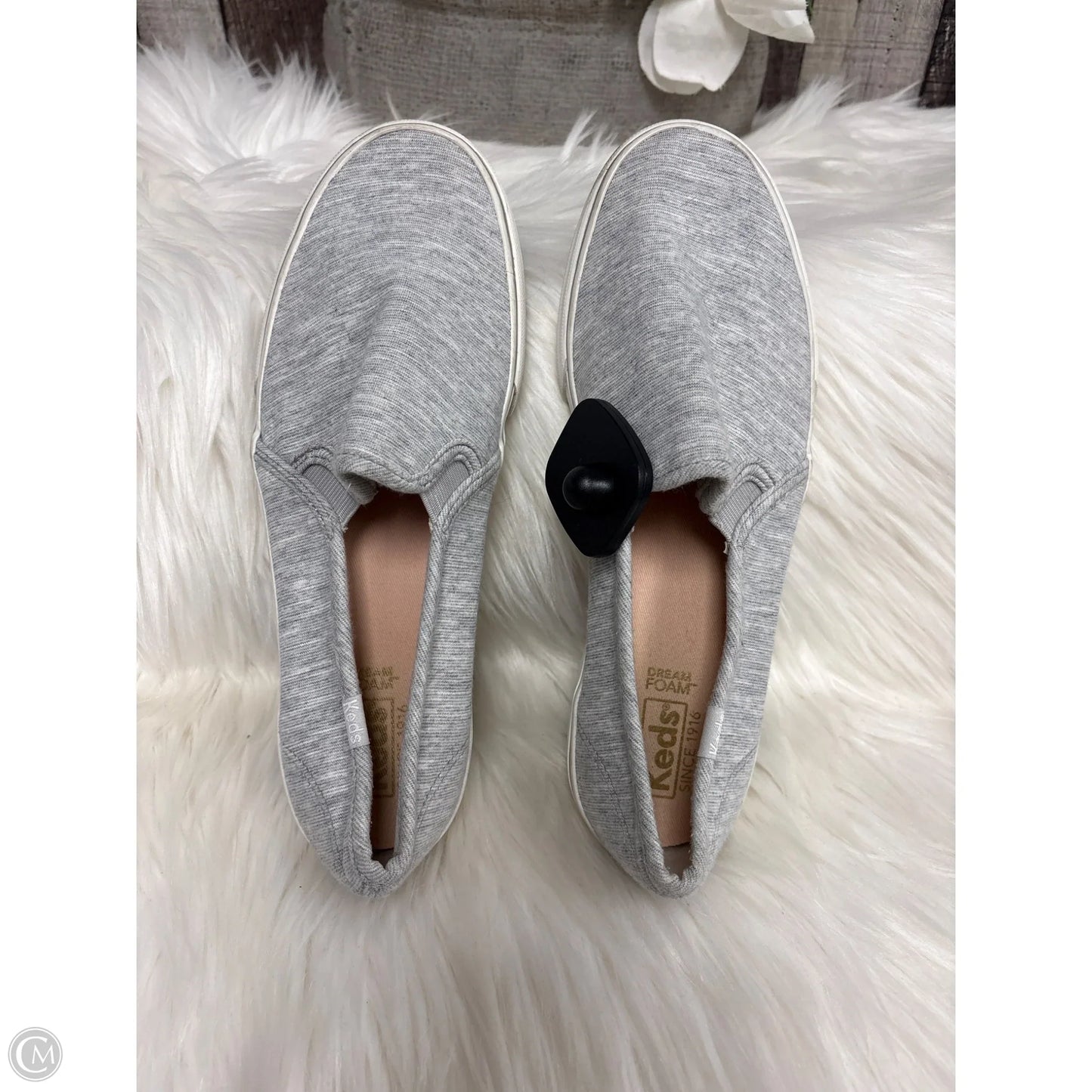 Shoes Sneakers By Keds In Grey, Size: 8