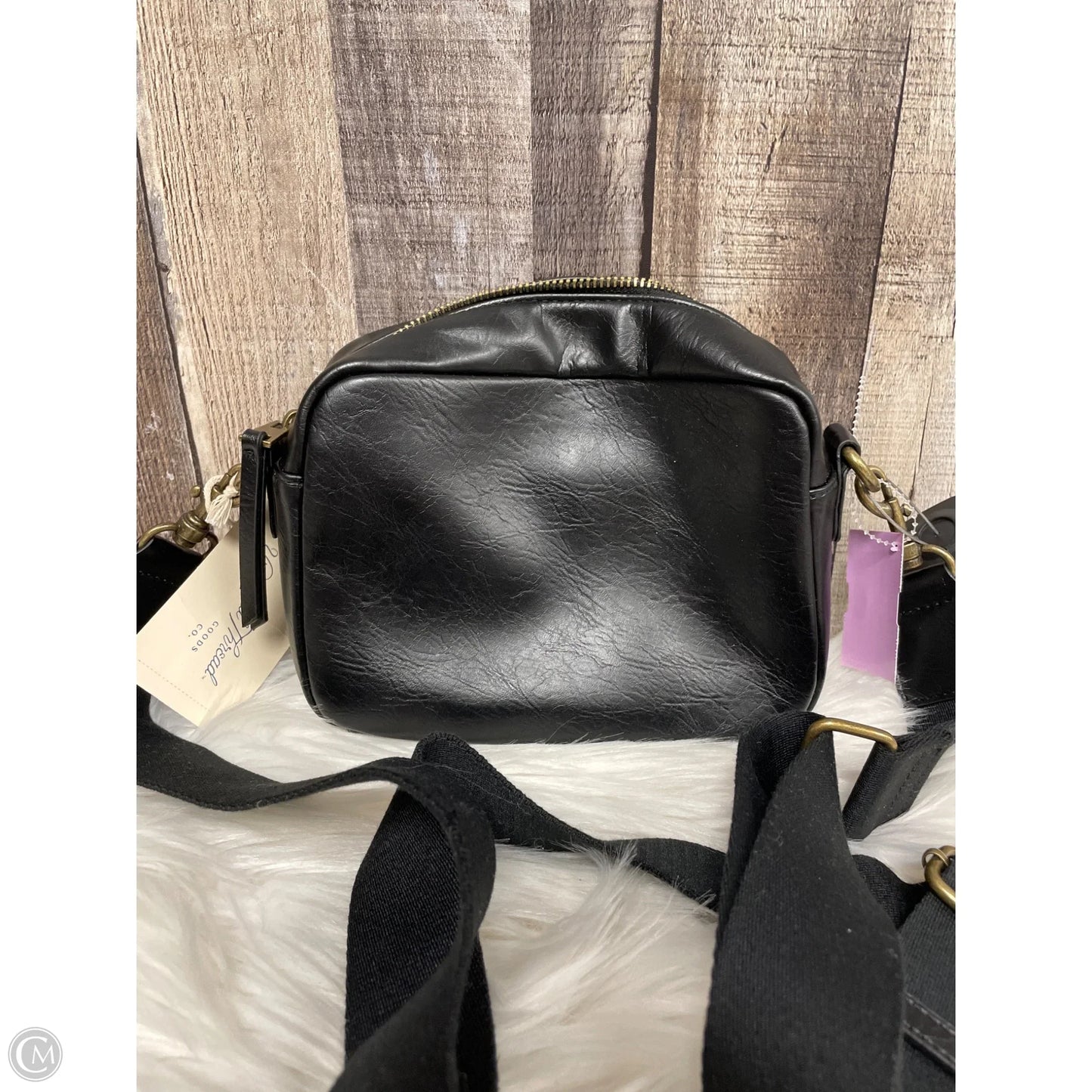 Crossbody By Universal Thread, Size: Small