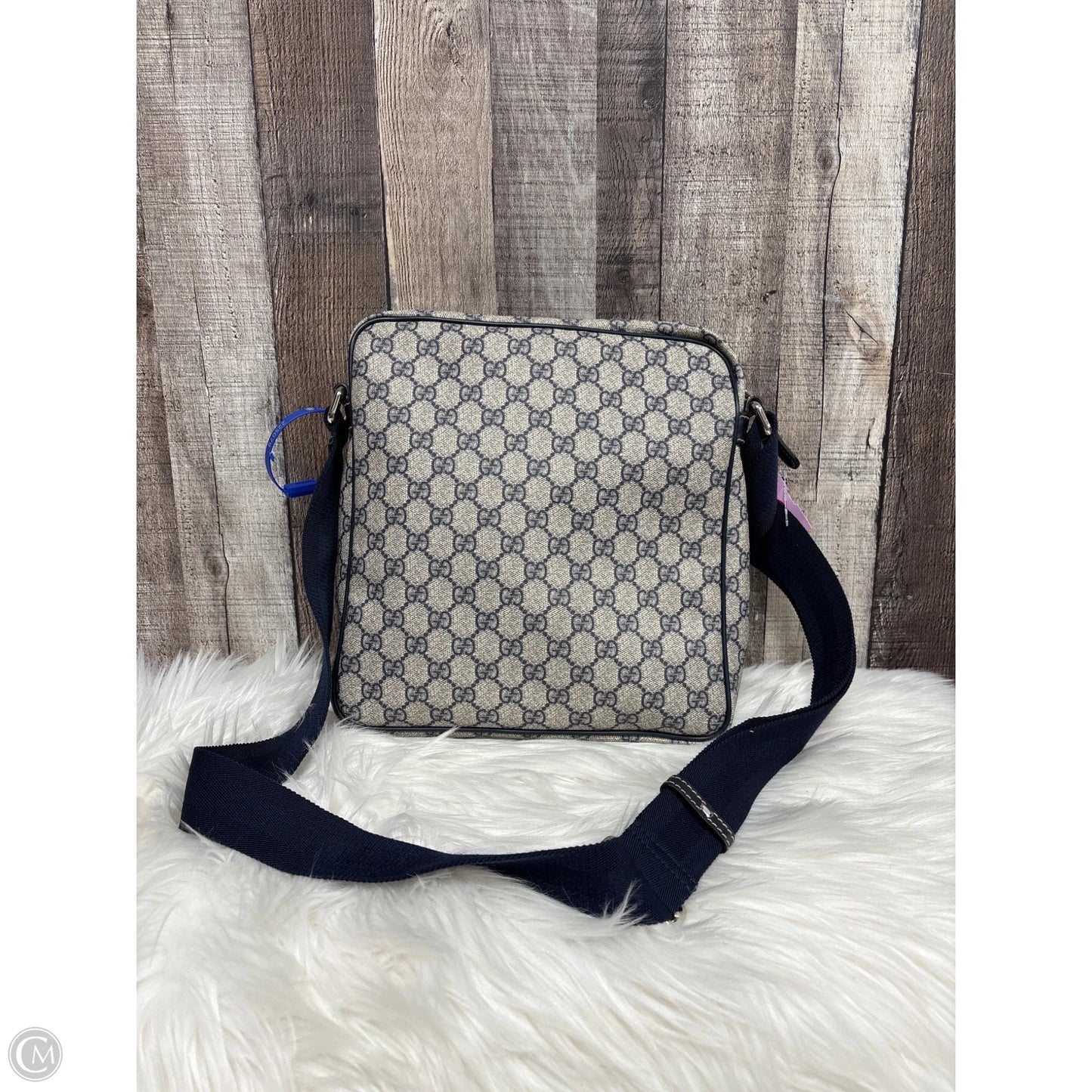 Crossbody Luxury Designer By Gucci, Size: Large