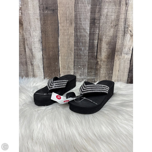 Sandals Heels Wedge By Kelly And Katie In Black & Silver, Size: 6