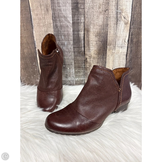 Boots Ankle Heels By Cobb Hill In Brown, Size: 7