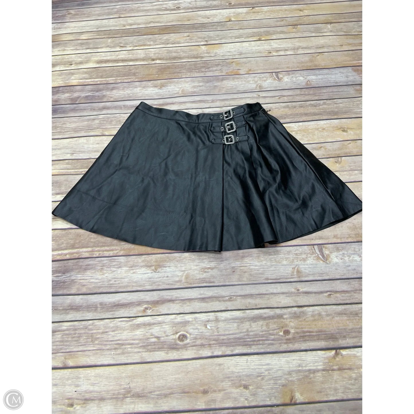 Skirt Mini & Short By Superdown In Black, Size: M