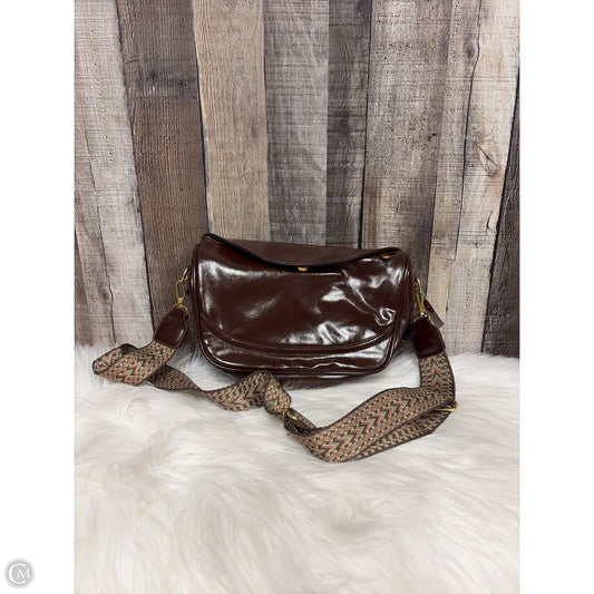 Crossbody By Cmf, Size: Medium