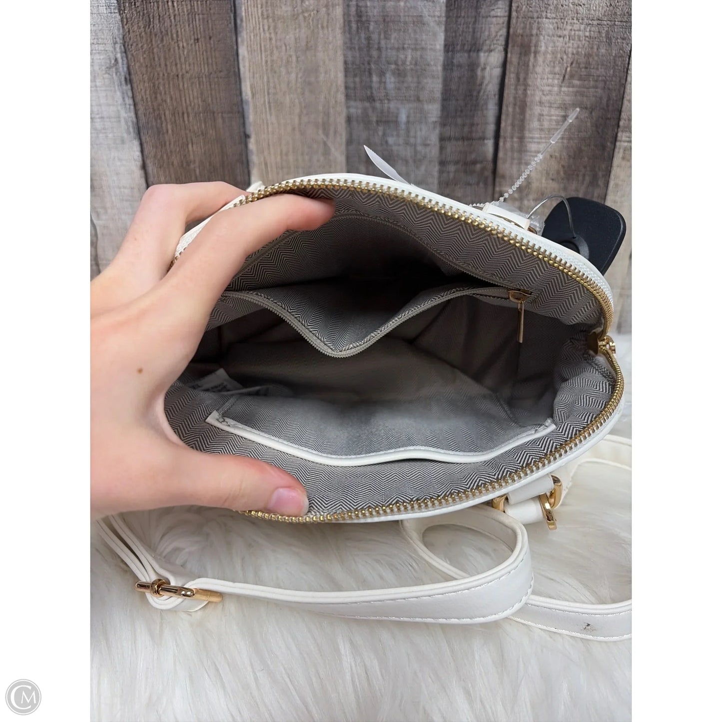 Crossbody By Cmf, Size: Small