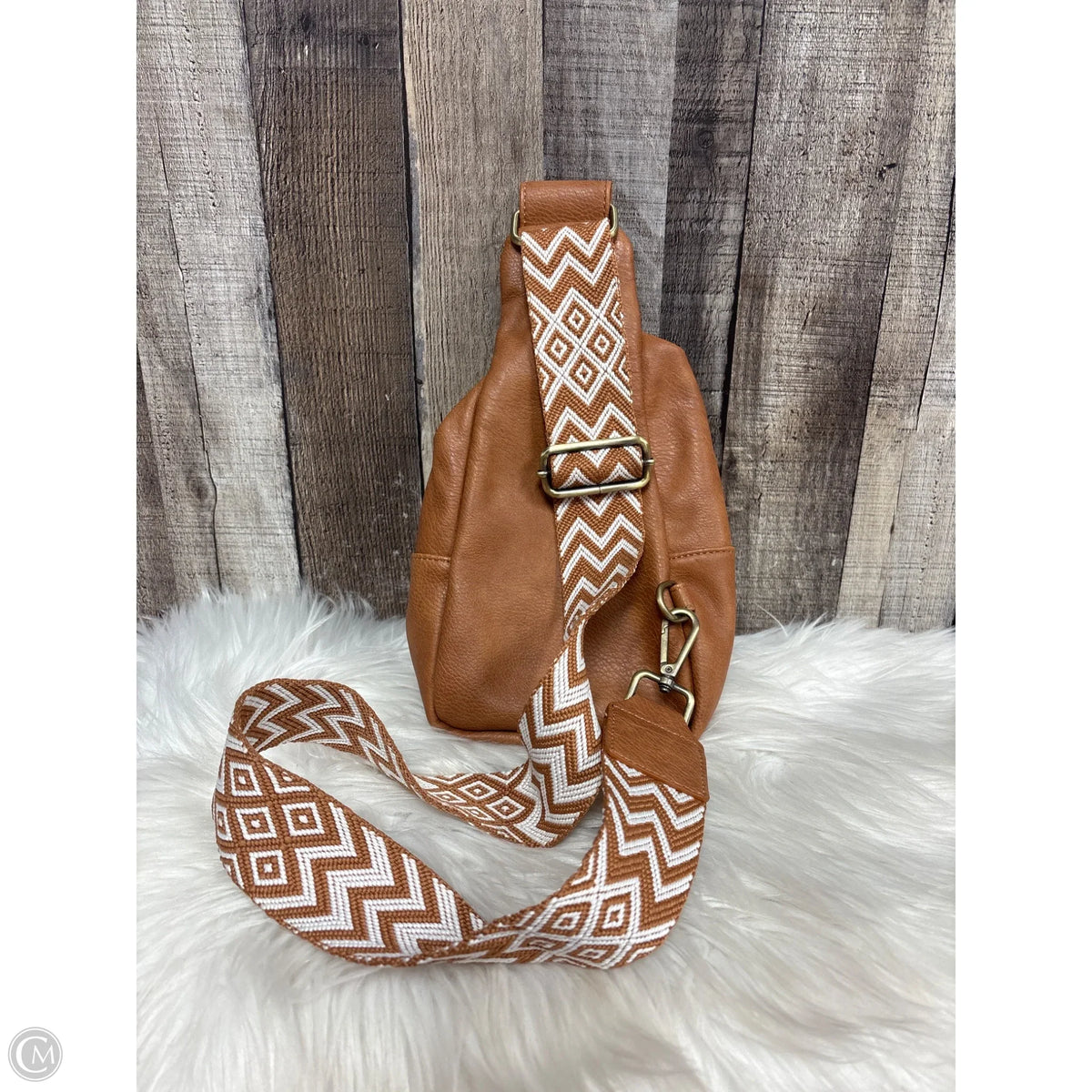 Crossbody By Cmf, Size: Small