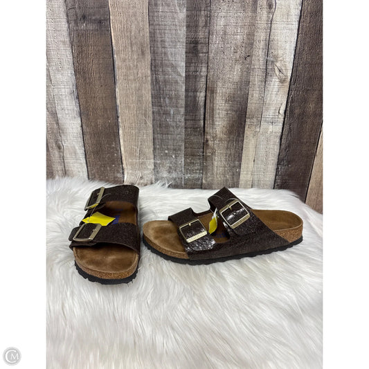 Sandals Flats By Birkenstock In Brown, Size: 8