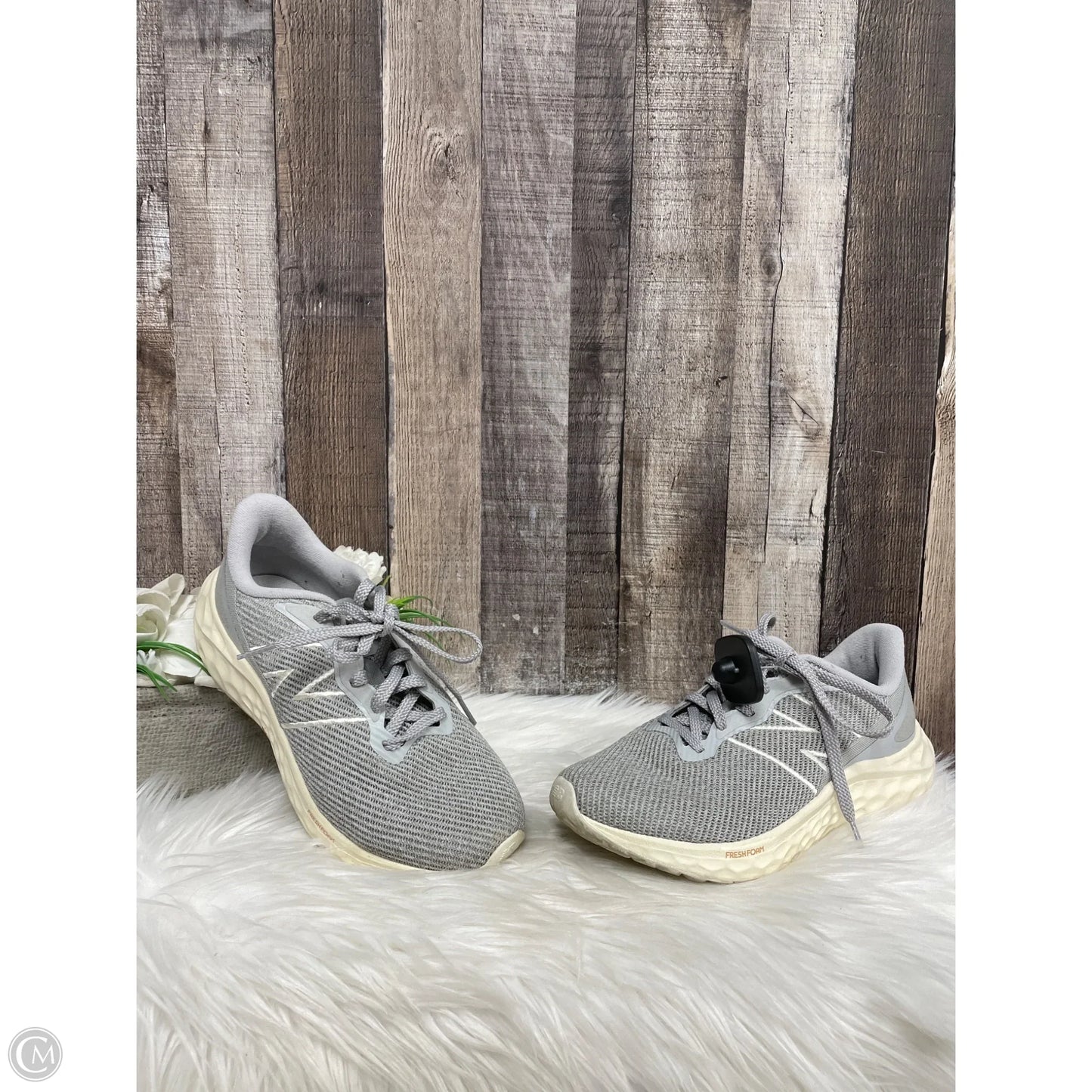 Shoes Athletic By New Balance In Grey, Size: 8.5